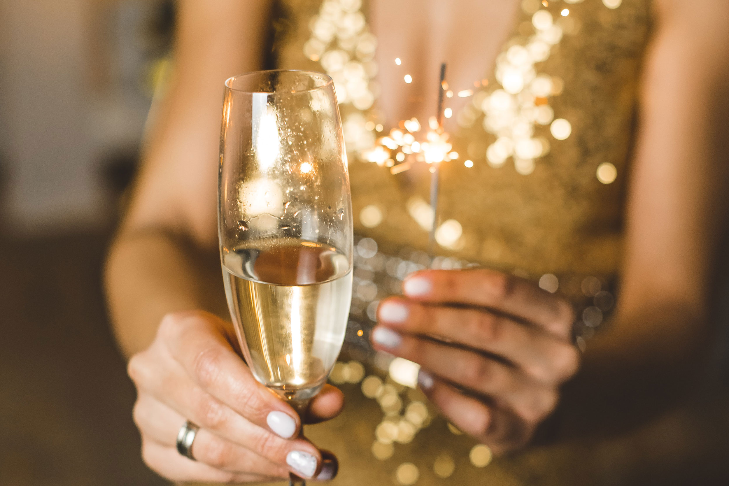 sparkling wine and sparklers party
